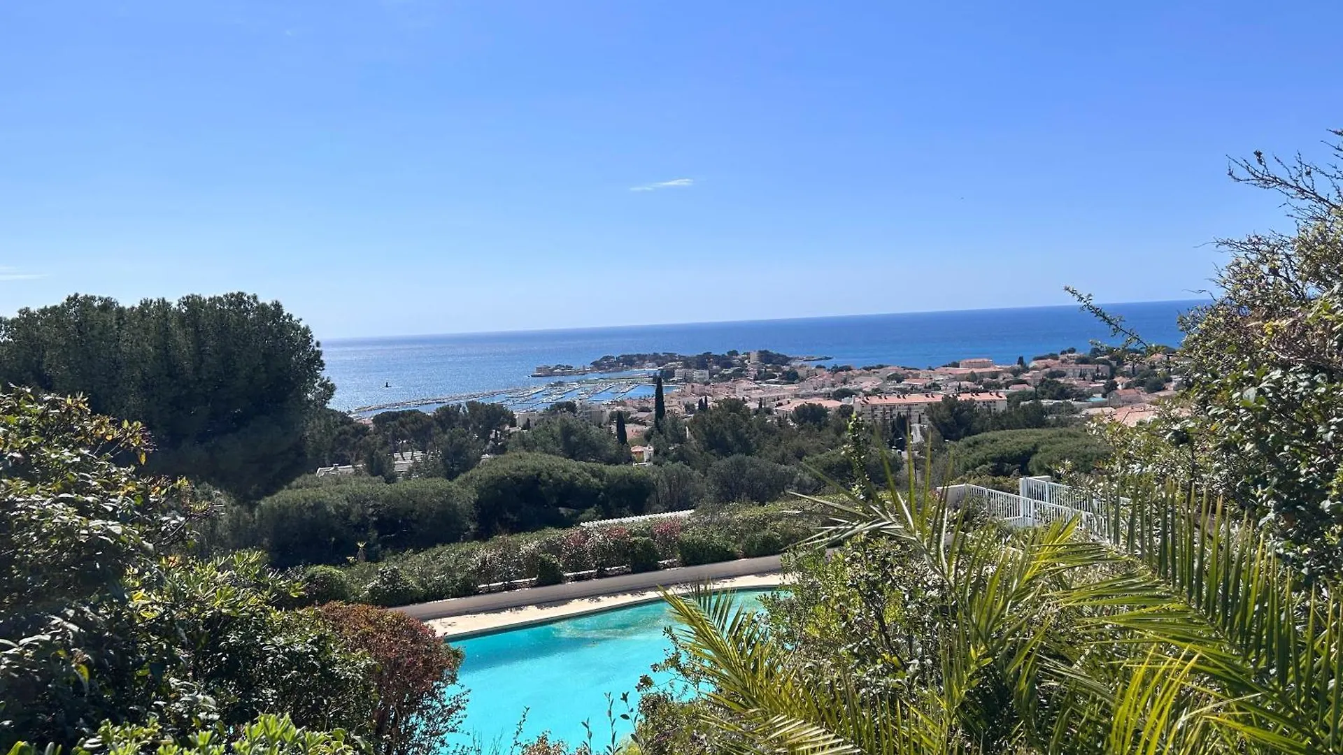 Katikias - Duplex Climatise Vue Mer Bandol